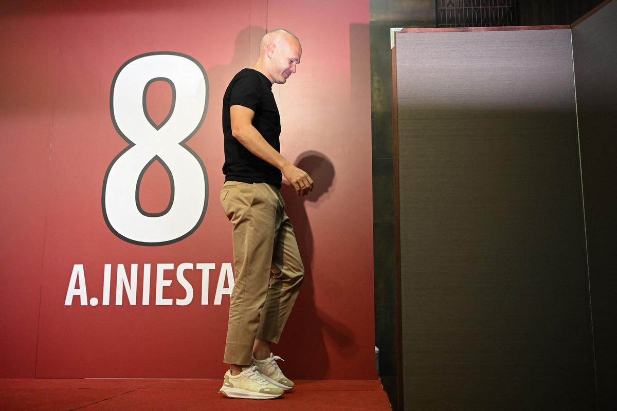 Iniesta deja el Vissel Kobe