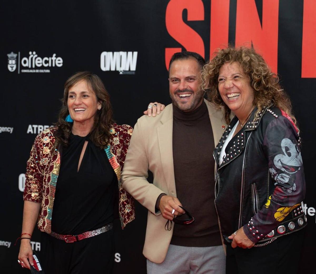 Rosana presenta en Arrecife el primer episodio de su docuserie