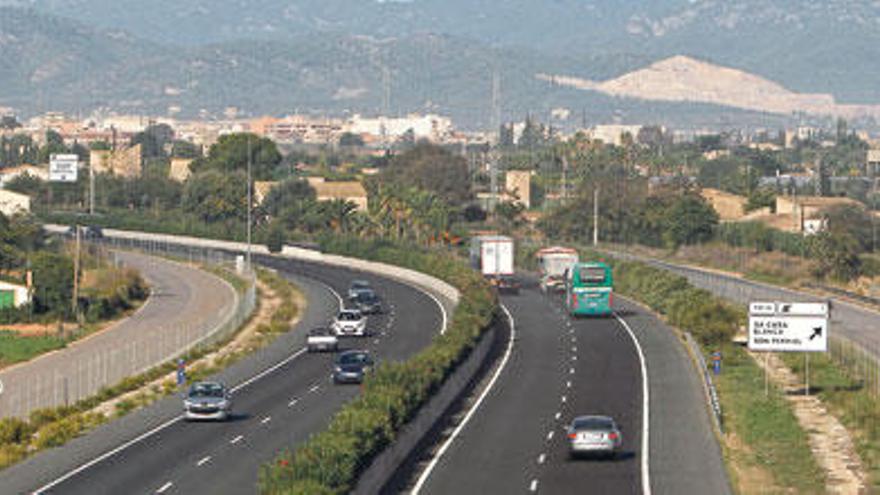 Panorámica de la carretera Palma-Manacor, cuyas obras de desdoblamiento iniciadas en 2004 están salpicadas por la corrupción.