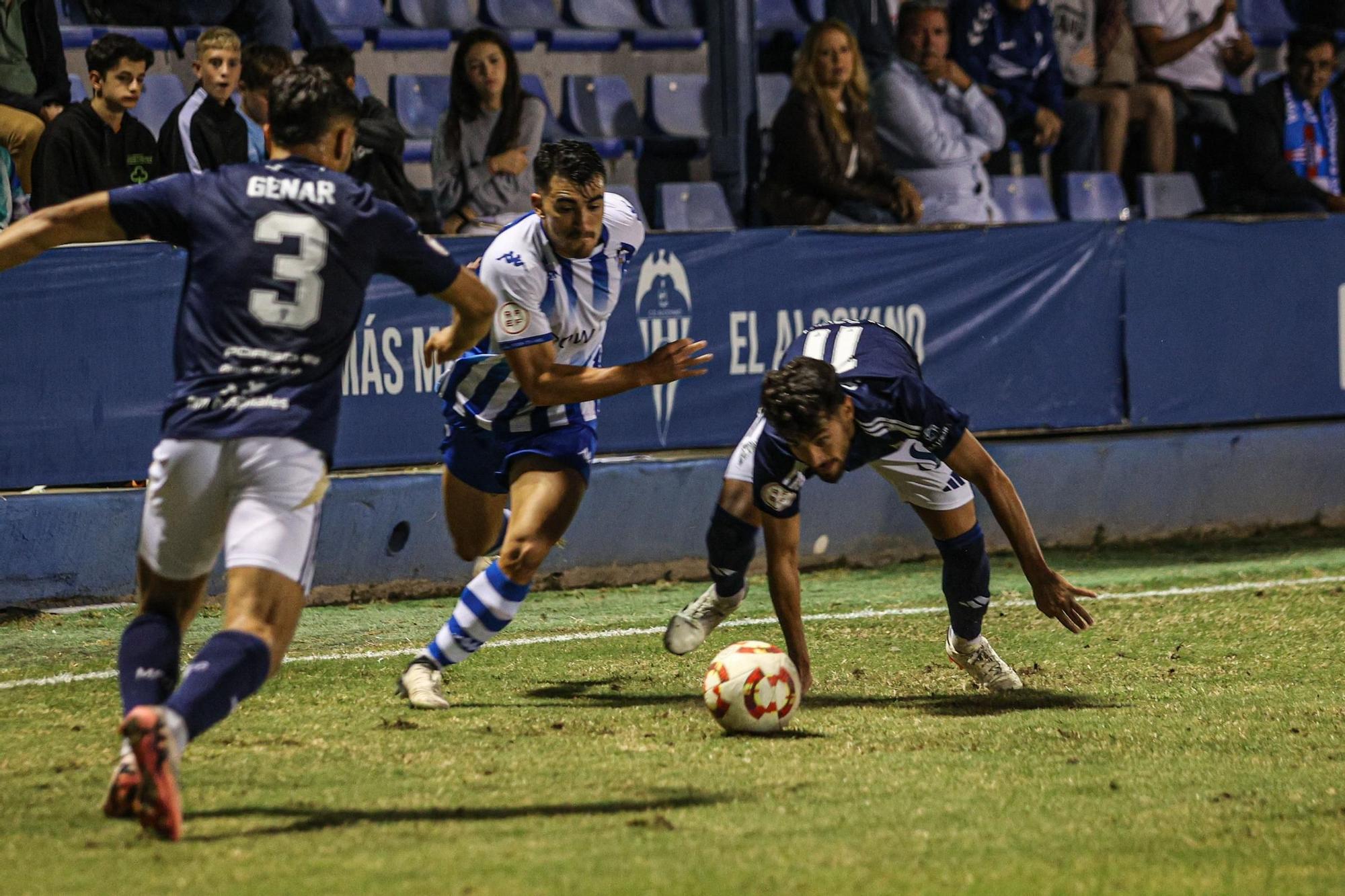 El Alcoyano vuela empujado por la afición