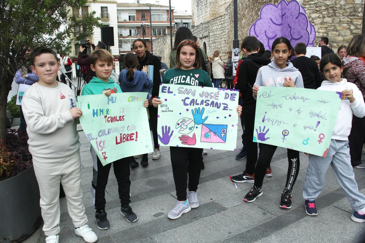 Los pueblos de Córdoba se movilizan contra la violencia de género ...