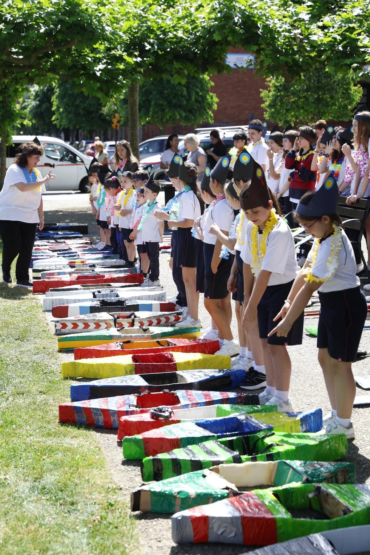 El colegio Juan Pablo II-San Miguel recrea el Descenso del Sella (en imágenes)