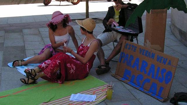 Denuncia de los paraísos fiscales por la asociación Amarante en Vigo. // Amarante
