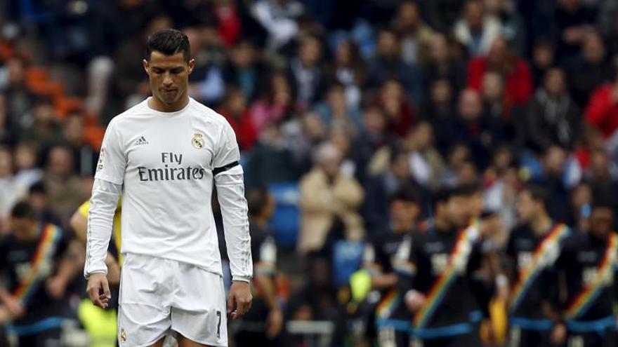Cristiano Ronaldo, molesto con los pitos de la grada.