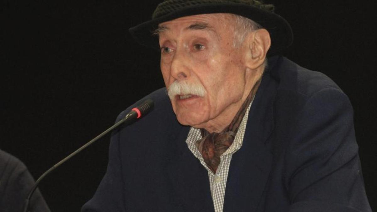 El poeta zamorano Jesús Hilario Tundidor.