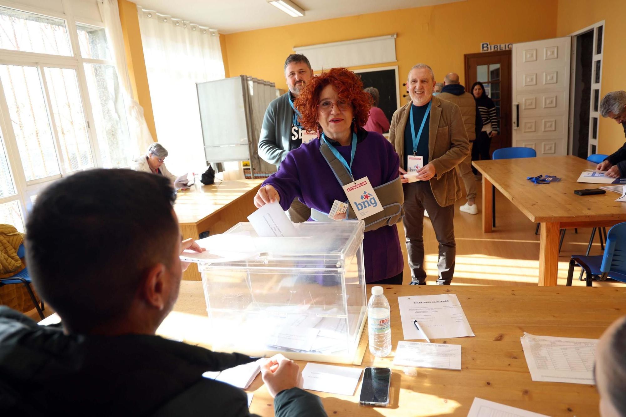 Así transcurrió la jornada electoral del 18-F en O Salnés.