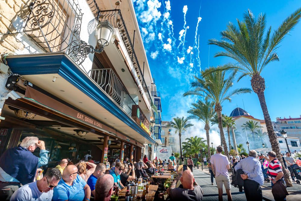 Más de 500 músicos marcan el ritmo en el inicio de las Fiestas de Benidorm