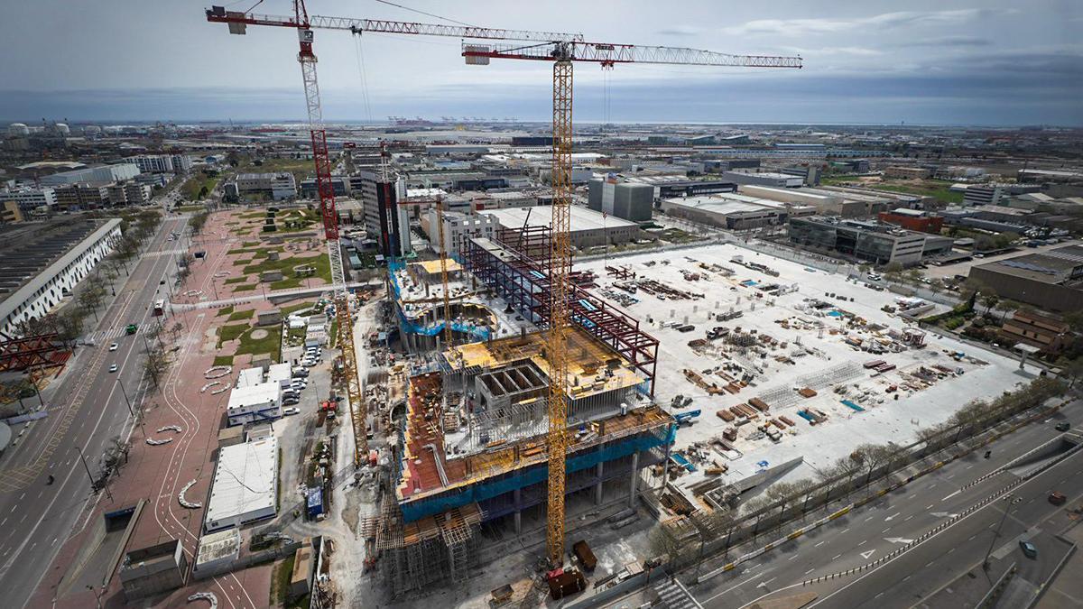 Trabajos de construcción de la ampliación de la Fira de Gran Via, el 4 de abril del 2025.