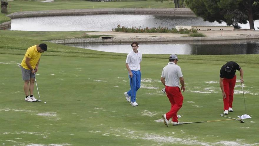 Un momento de un torneo de golf disputado en las instalaciones de la Región.