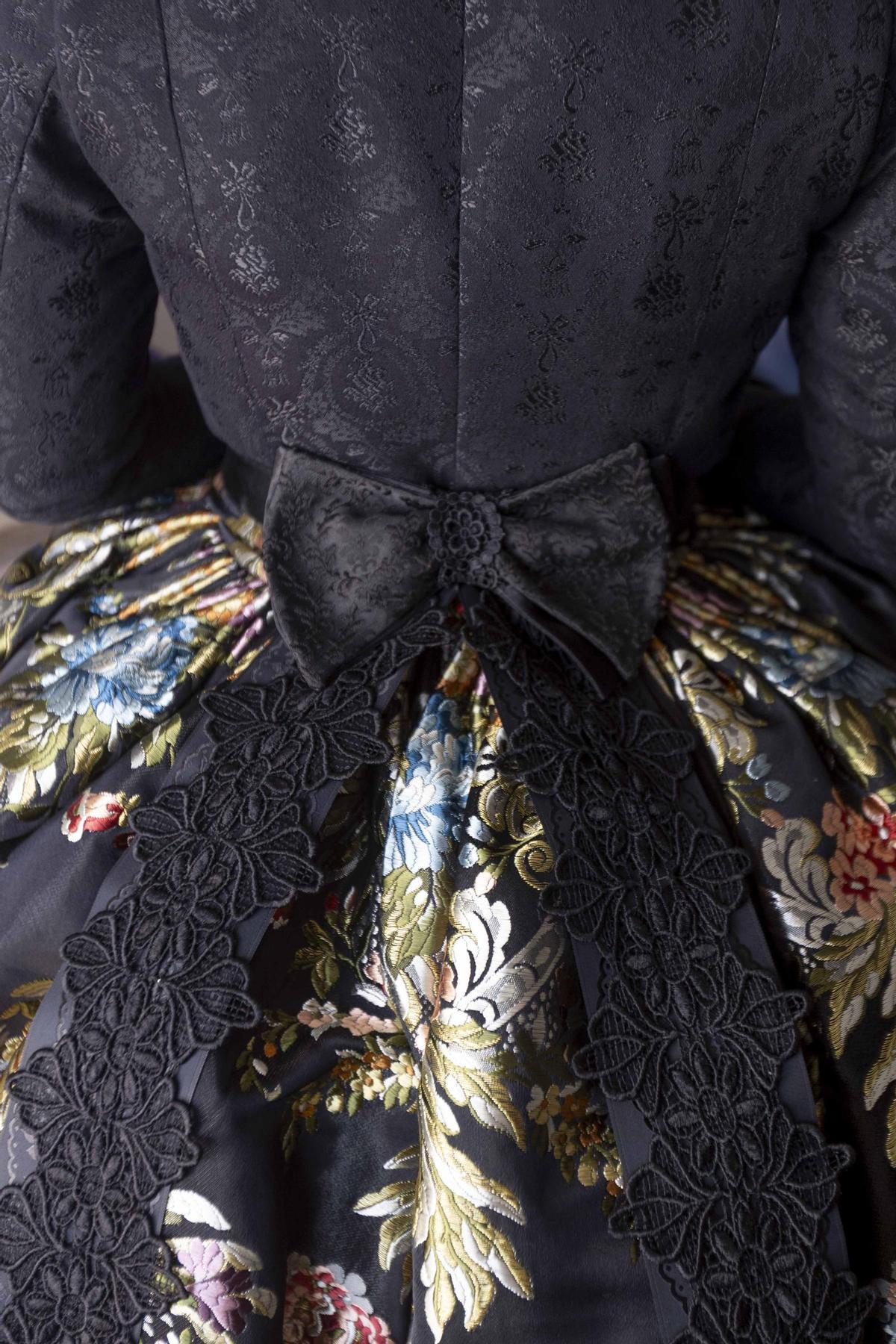 El arte de vestir a la Belleza: Tradición y elegancia a las puertas de las Hogueras de San Juan de Alicante