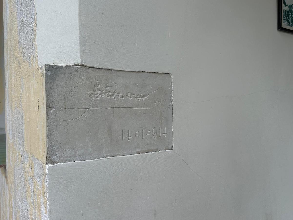 Firma de Alfonso XIII en la inauguración de la Colonia de la Prensa de Carabanchel