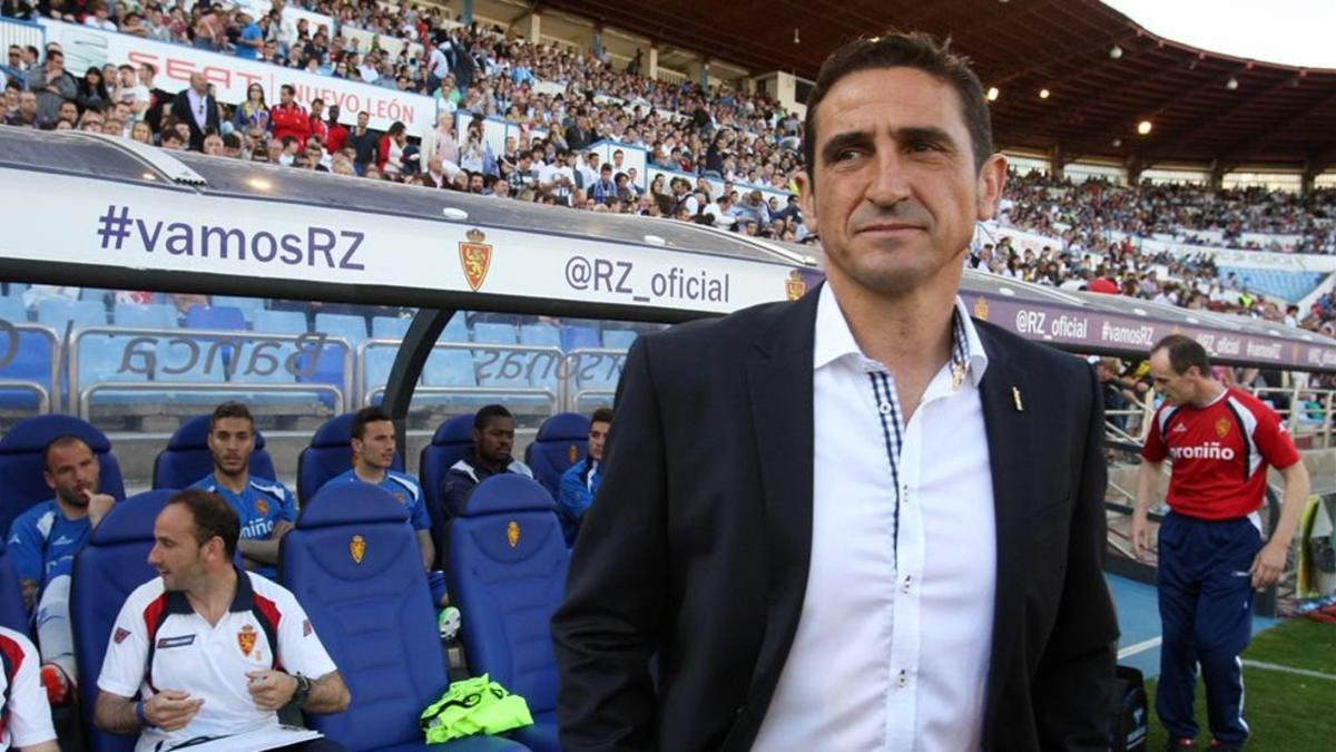 Manolo Jiménez seguirá al frente del AEK Atenas