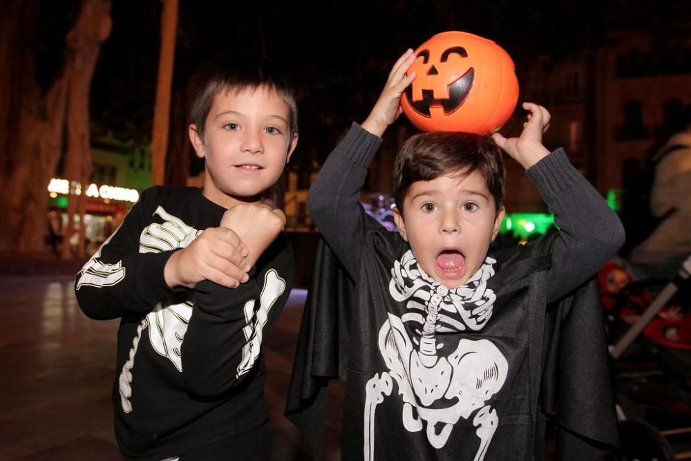 Fiesta de Halloween en la plaza de San Francisco de Cartagena