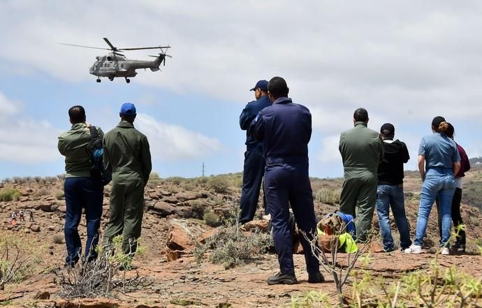 10/04/2019 SAN BARTOLOME DETIRAJANA. Simulacro accidente aéreo del Ejercito del Aire.  Fotógrafa: YAIZA SOCORRO.  | 10/04/2019 | Fotógrafo: Yaiza Socorro