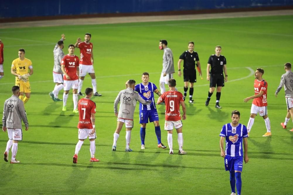 Toril sentencia al Lorca y da el primer triunfo al Real Murcia