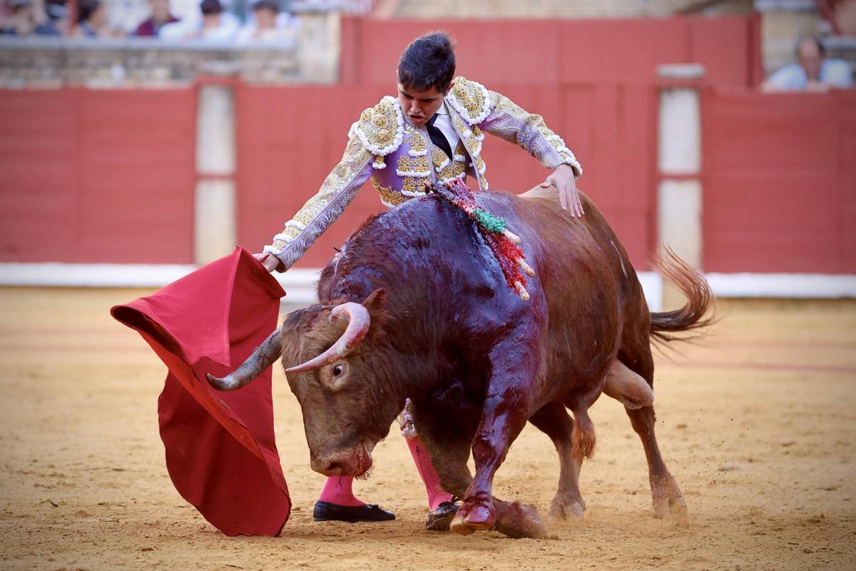 La primera corrida de abono de la Feria Taurina de Córdoba, en imágenes