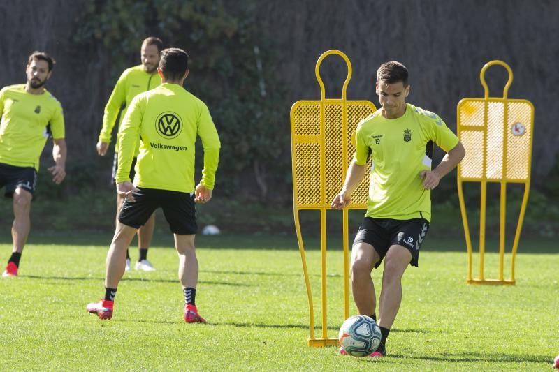 11.02.20. Las Palmas de Gran Canaria. Fútbol segunda división temporada 2019/20. Entrenamiento de la UD Las Palmas en Barranco Seco. Foto: Quique Curbelo  | 11/02/2020 | Fotógrafo: Quique Curbelo