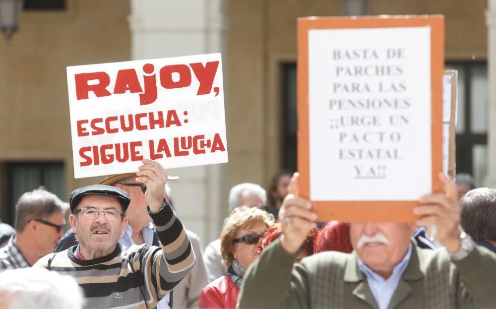 Los pensionistas vuelven a la calle en Alicante y piden unas prestaciones mínimas de 1.080 euros