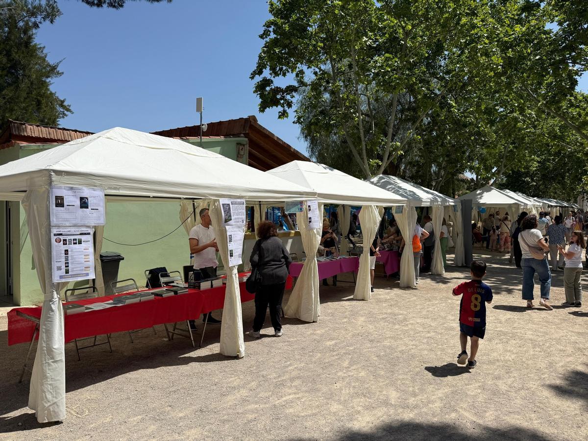 Las casetas de la Feria del Libro de 2025 de Riba-roja de Túria.