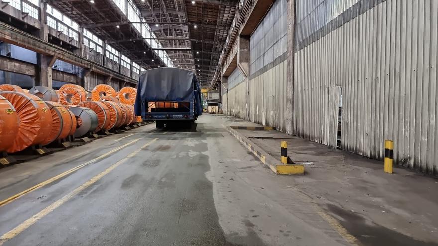 Las quejas de un camionero tras esperar más de 13 horas para cargar una bobina en Arcelor: “Nos desprecian&quot;