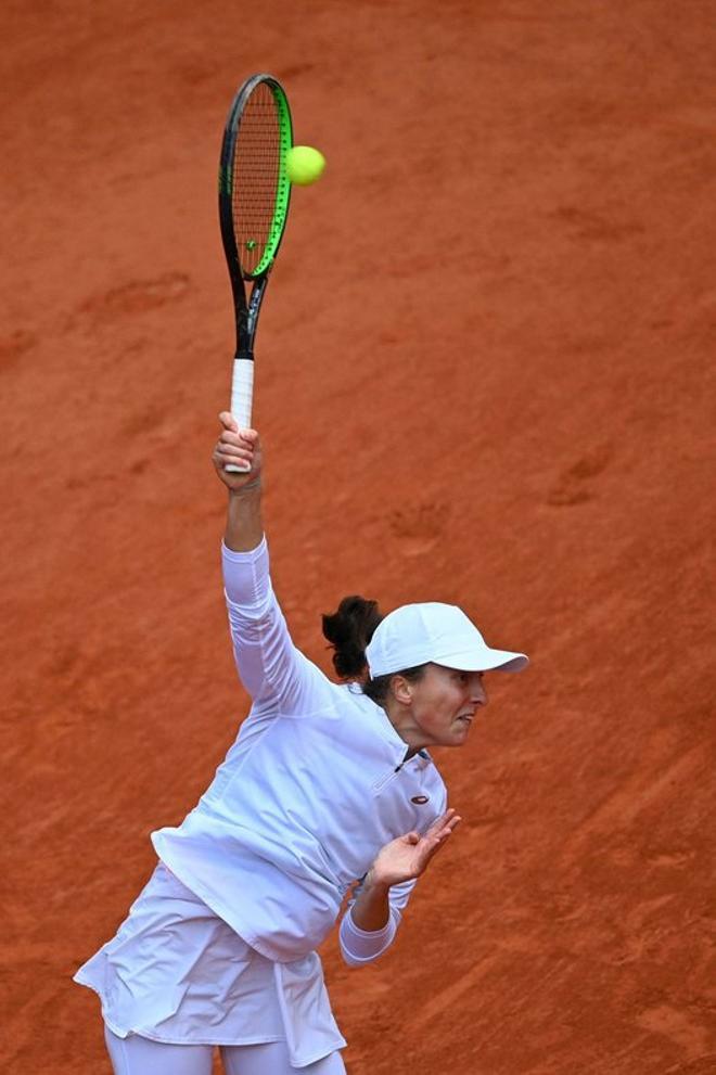 Iga Swiatek, se convierte en la ganadora más joven de Roland Garros tras doblegar en la final de Roland Garros 2020 a Sofia Kenin por un contundente 6-4 y 6-1