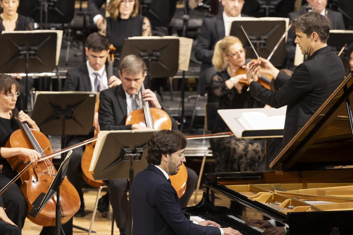 Un momento del concierto en el auditorio con Iván Martín y la Orquesta y Coro de RTVE
