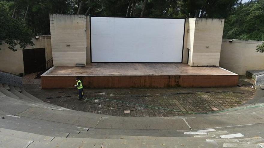 Comienza la reforma del auditorio del parque de Los Pinos de Puente Genil