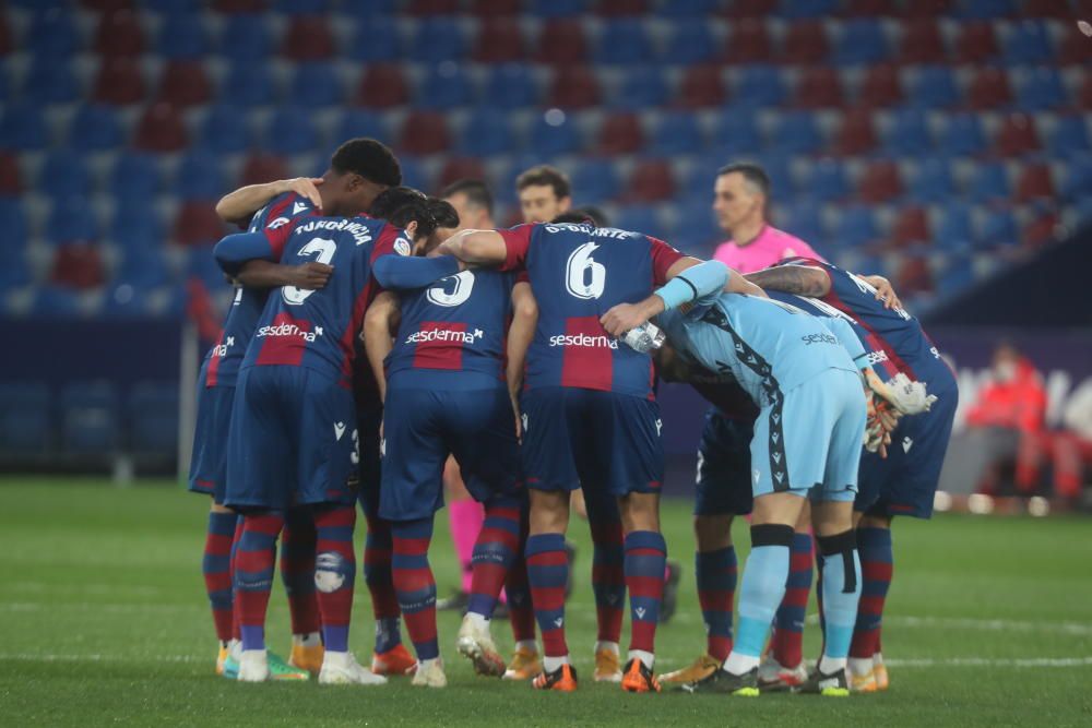 Las mejores fotos del Levante UD - Osasuna