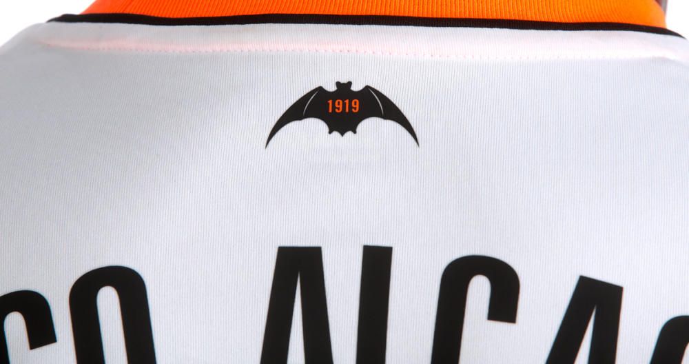 Las nuevas camisetas del Valencia CF 2016/17