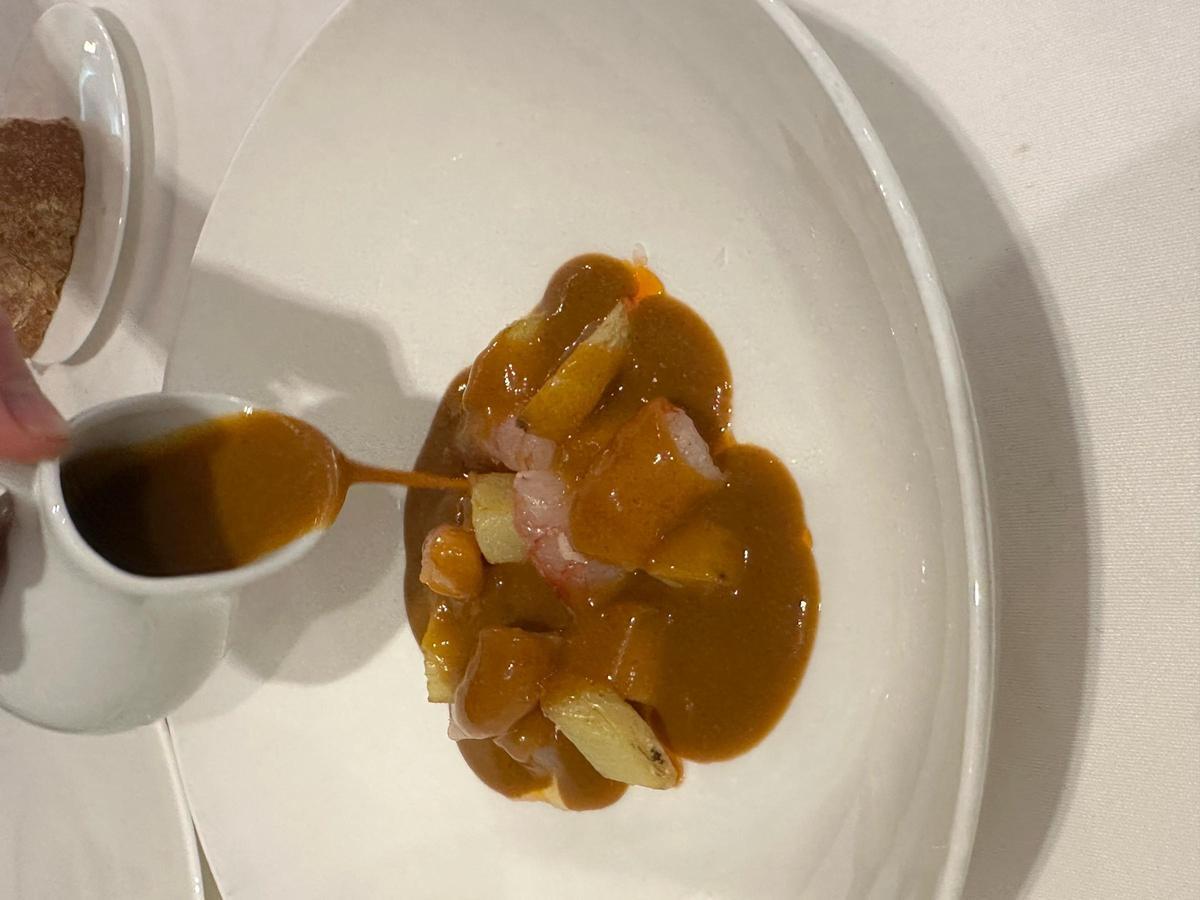 All i pebre de gamba roja en Vadebo Restaurant