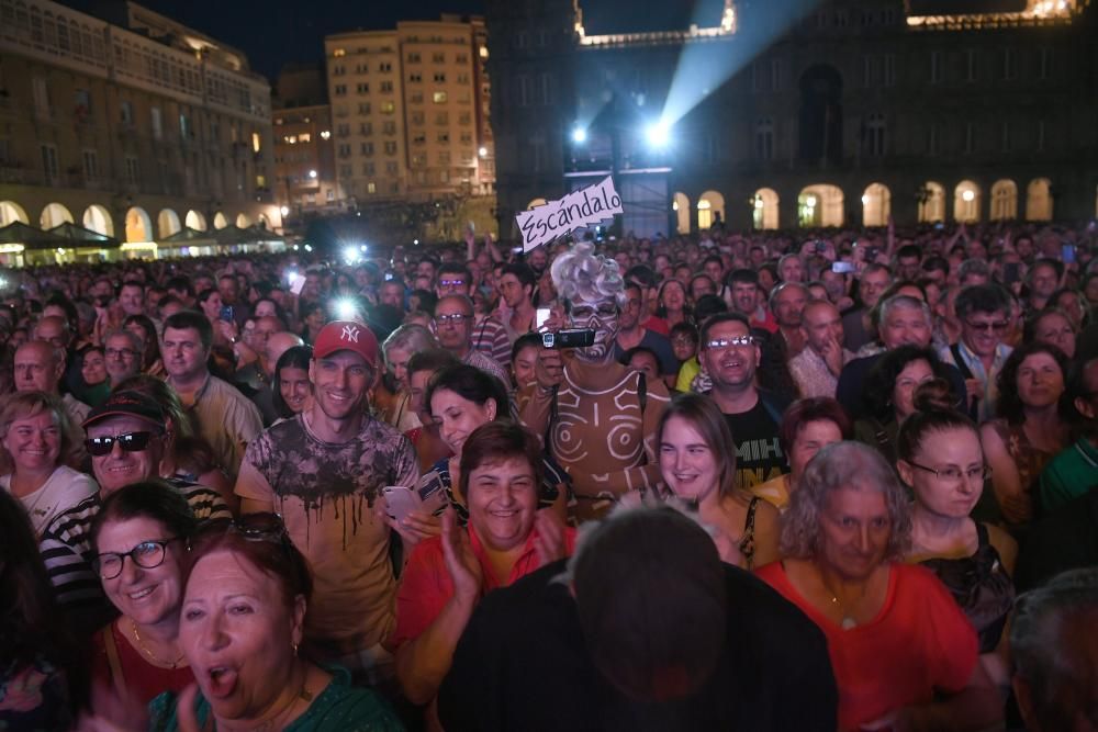 Raphael, en concierto en la plaza de María Pita de