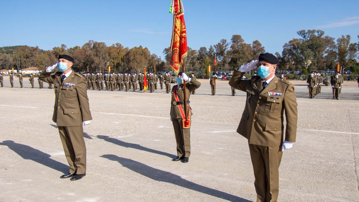 Ceremonia de entrega del mando del regimiento al teniente coronel Daniel Ángel Tostón Méndez.