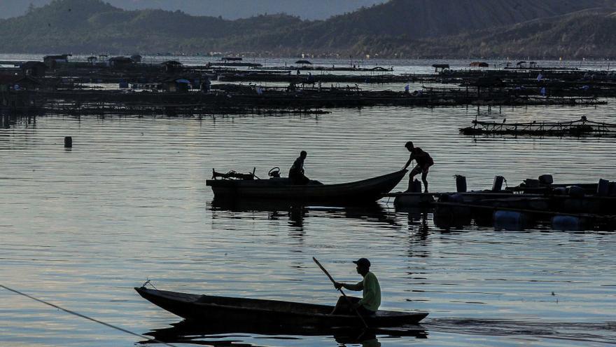 Barco pesquero filipino en la provincia de Batangas.