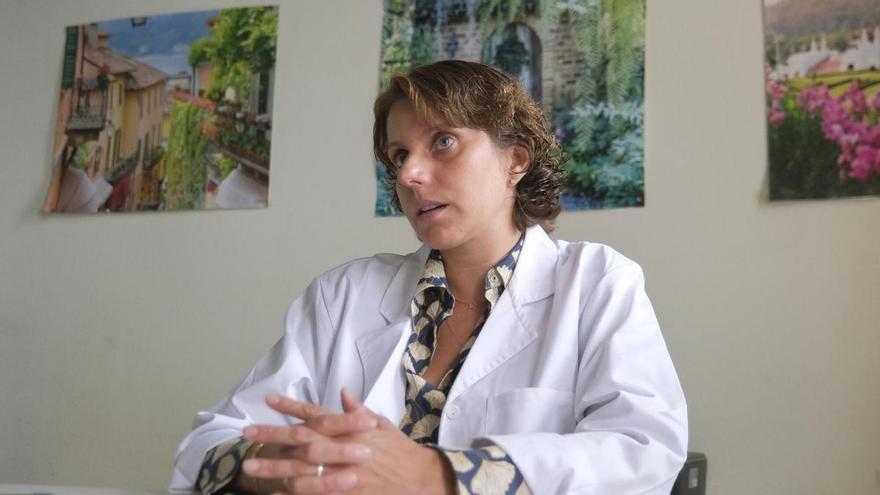 Zaida Hernández, jefa del servicio de Dermatología del Complejo Insular-Materno: "El cáncer de piel es uno de los principales problemas que tenemos en Canarias"