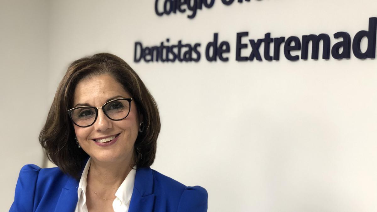 Mari Paz Moro Velasco, presidenta del Colegio de Dentistas de Extremadura.