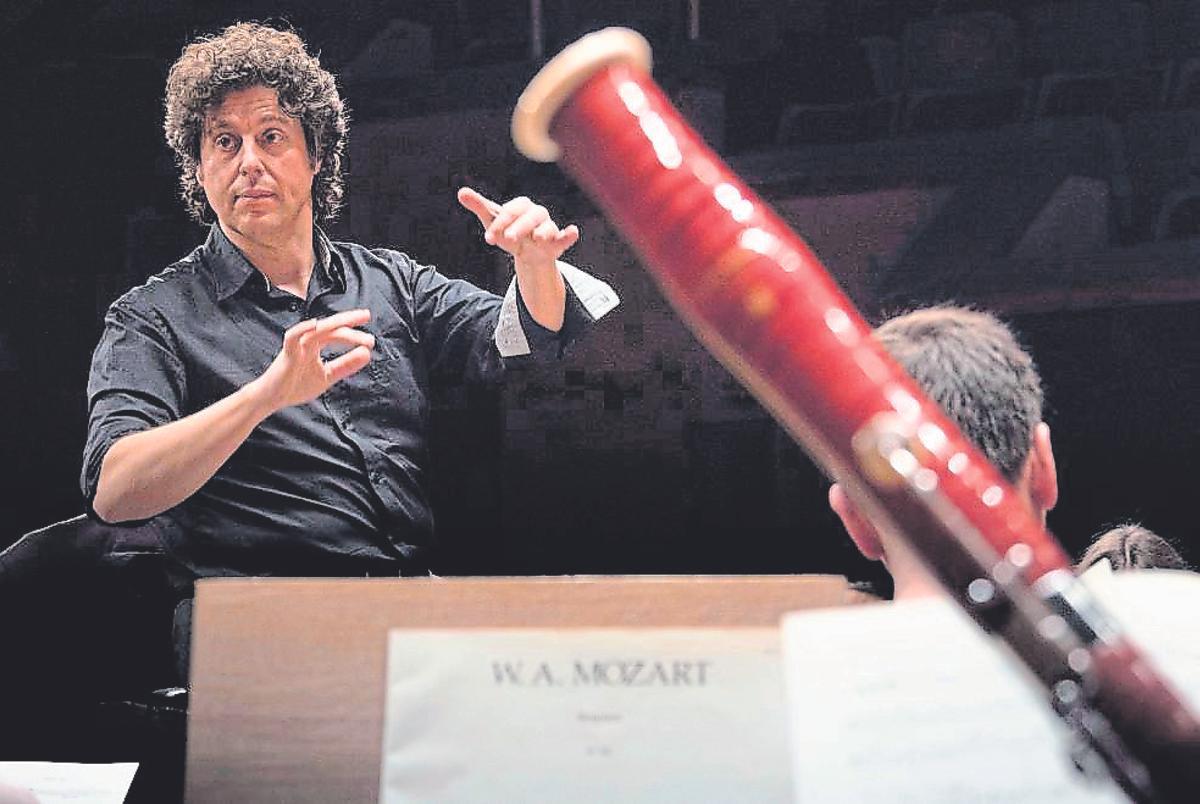 Cristóbal Soler dirige el "Requiem" de Mozart en la Semana de Música Religiosa de Cuenca, en 2018.