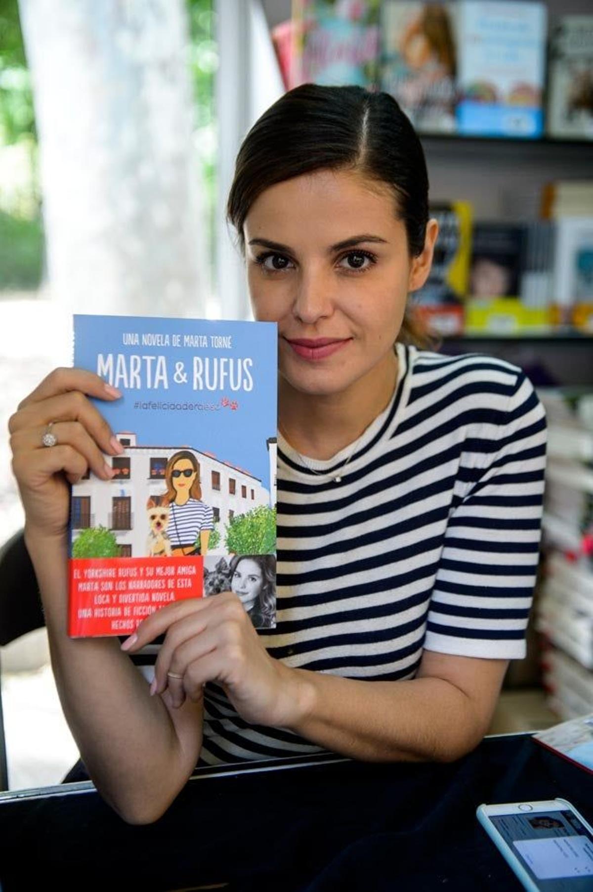 Marta Torné firmó ejemplares de 'Marta &amp; Rufus' en la Feria del Libro de Madrid