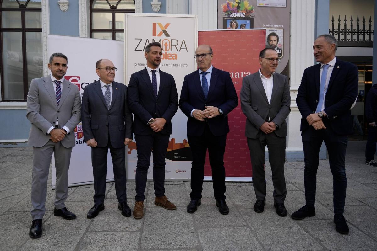 Feria de empleo. Teatro Ramos Carrión