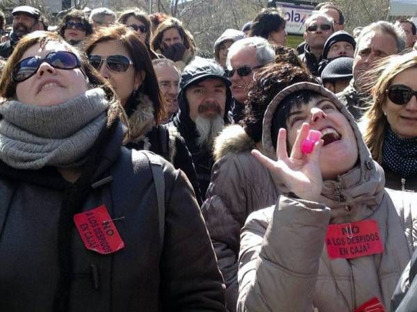 Fotogalería: Protesta de los trabajadores de Caja3 el primer día de huelga