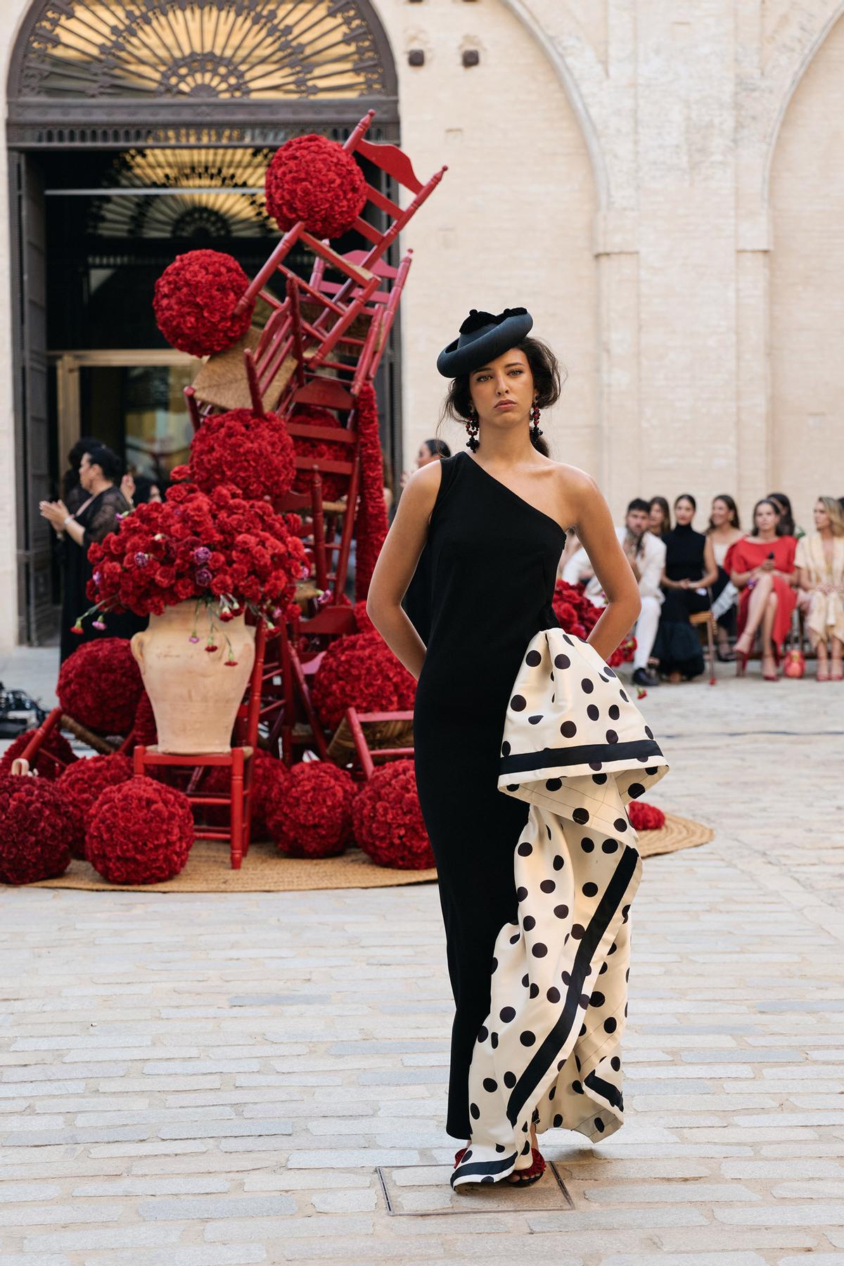 Todas las imágenes del desfile de Fabio Encinar en la Real Fábrica de Artillería de Sevilla
