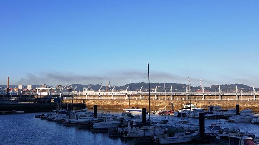 Nube de carbón, esta mañana en Gijón