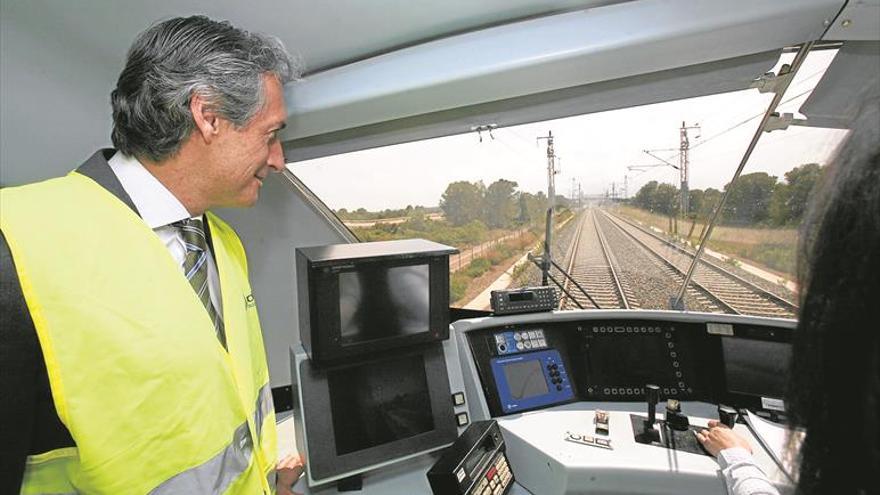 Dos trenes AVE por sentido unirán a partir del martes Castellón con Madrid
