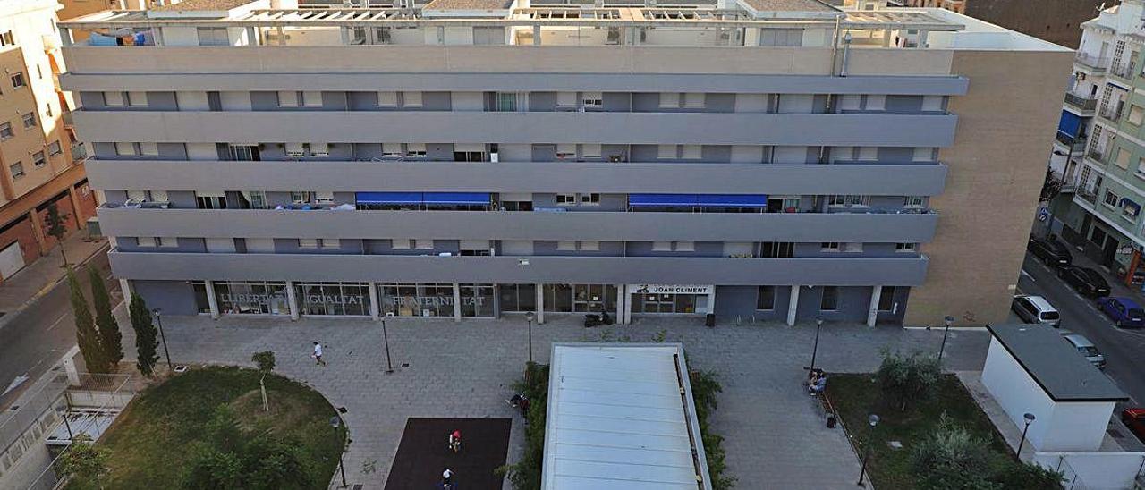 Edificio de la plaza de les Xocolateres de Gandia en una imagen de archivo.