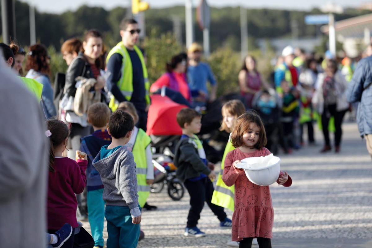 Protesta de las familias del colegio Parque Venecia