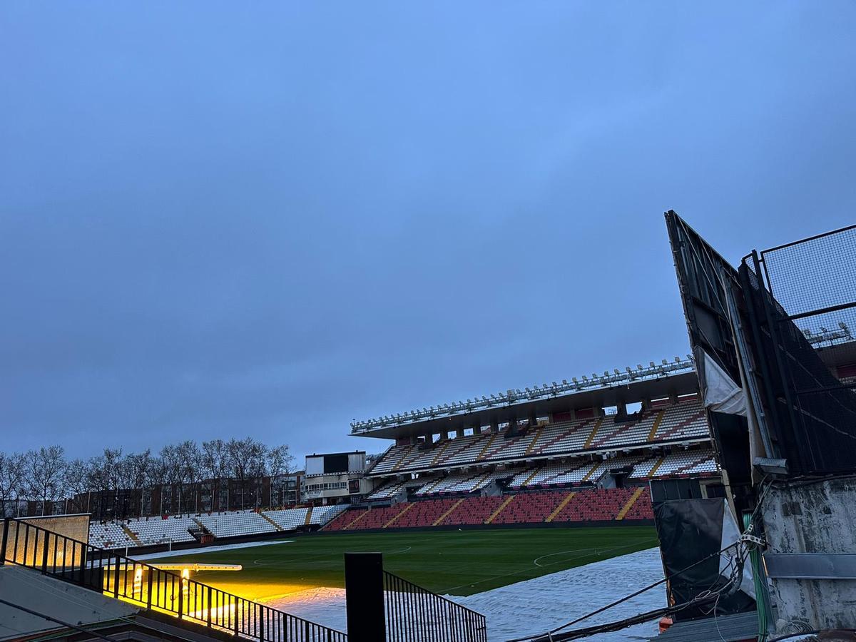 EN IMÁGENES: Así está el estadio del Rayo Vallecano tras la anulación del partido del Real Oviedo