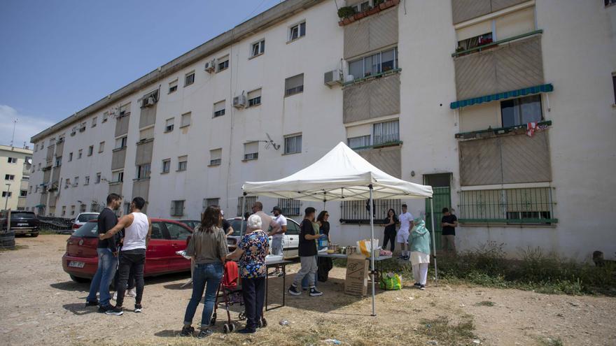 El vecindario de Palma se moviliza: Manos a la obra para dignificar las 64 casas de La Soledat