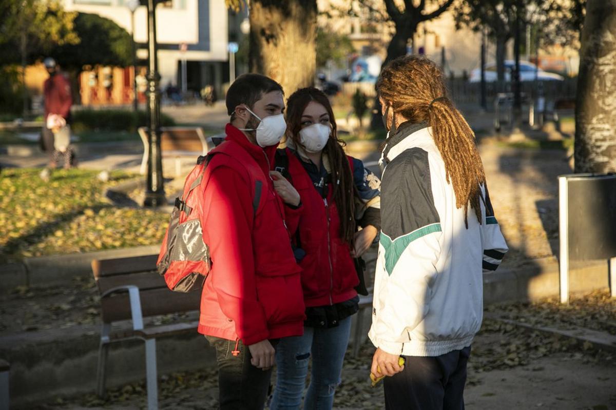 Vuit educadors de Creu Roja s’afegeixen a la campanya de sensibilització sobre la Covid de Rubí Vuit educadors de Creu Roja s’afegeixen a la campanya de sensibilització sobre la Covid de Rubí