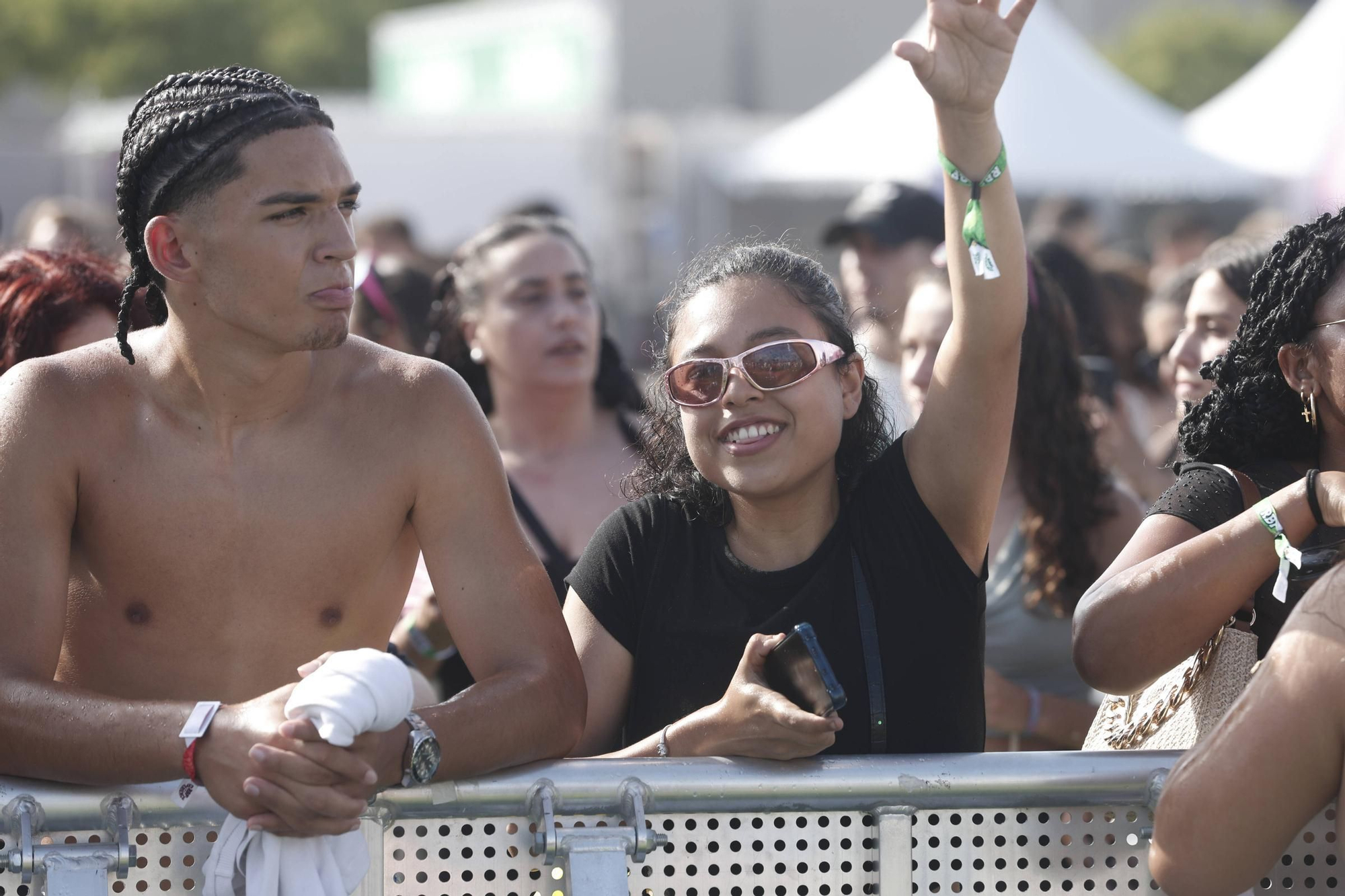 Las imágenes del primer día del Reggaeton Beach Festival 2025