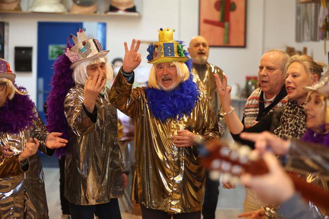 Carnaval en A Coruña: ensayo de la comparsa Os Maracos