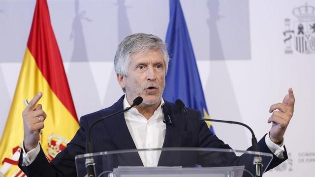 El ministre de l’Interior, Fernando Grande-Marlaska, durant la seva compareixença de dissabte a la Delegació del Govern a Ceuta.